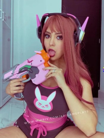 Arigameplays Onlyfans MiPriv Foto Short Corto · Foto 1