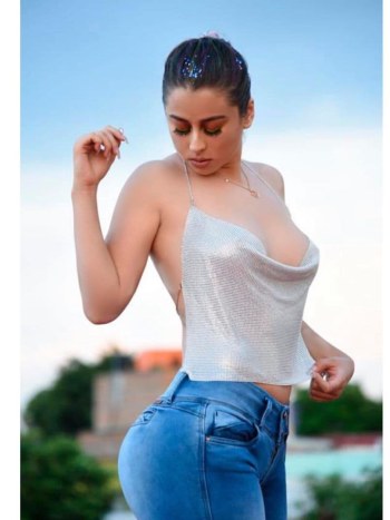Alexandra Mora Fotos Sexy Provocativa · Foto 18
