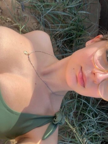 Lilith Cavaliere Onlyfans Fotos Pack Completamente Desnuda · Foto 20