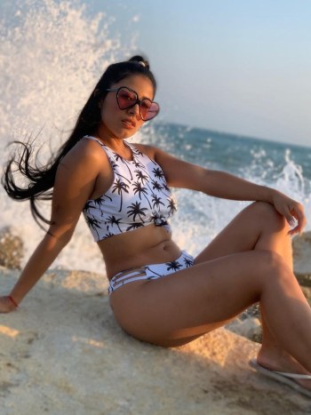 Mayita Arizaga Primer Pack de Fotos Cachondas en Onlyfans · Foto 7