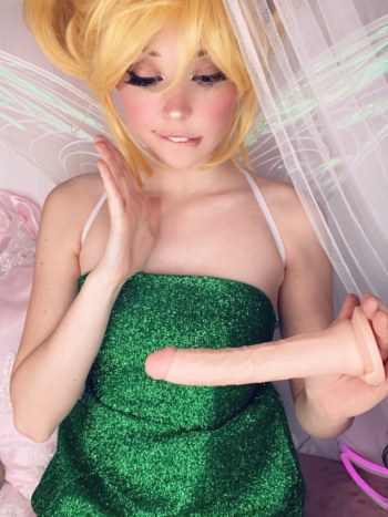 Belle Delphine Photos Pack OnlyFans Fairy · Foto 28