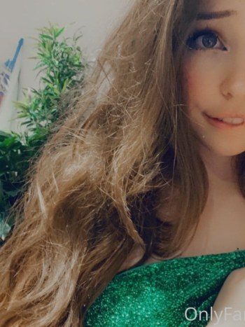 Belle Delphine Photos Pack OnlyFans Fairy · Foto 34