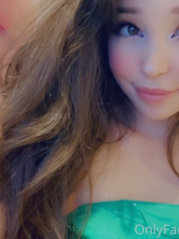 Belle Delphine Photos Pack OnlyFans Fairy · Foto 7