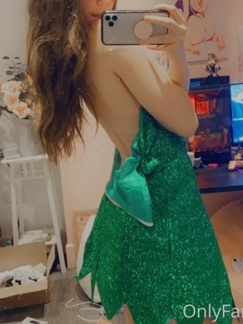 Belle Delphine Photos Pack OnlyFans Fairy · Foto 23