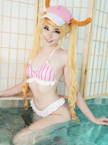 Fotos en la Piscina - Belle Delphine · Foto 12