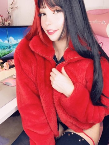 Belle Delphine Devil pack photos in Onlyfans Exclusive · Foto 16