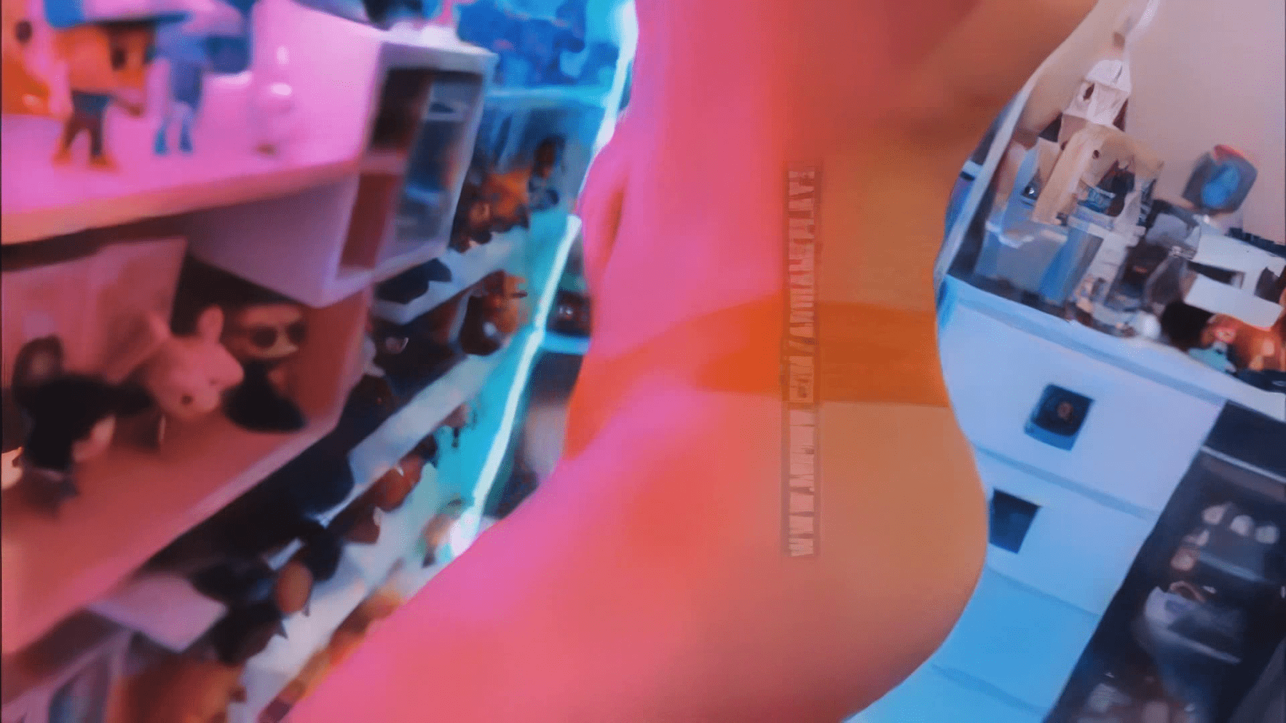 Portada de Arigameplays vídeo con traje de La Sirenita en tanga